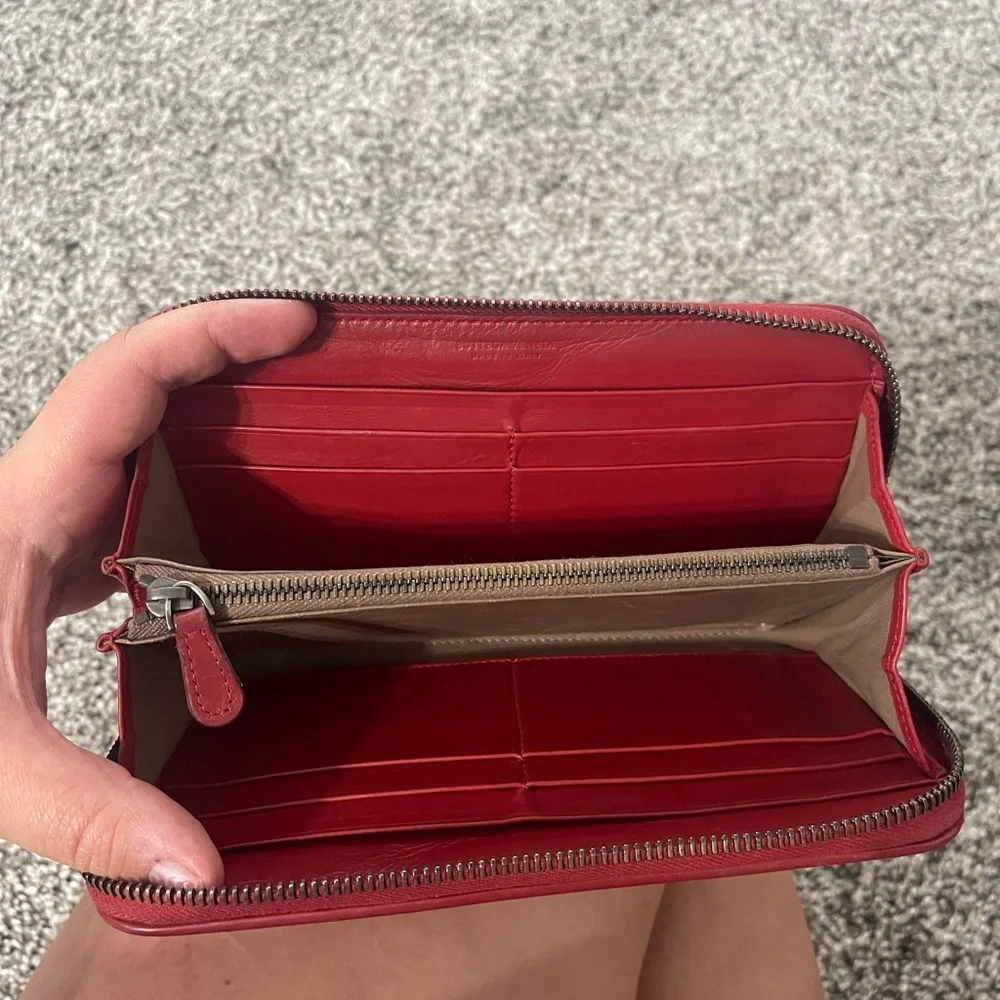 Bottega Veneta  Red Woven Leather Wallet - Picture 5 of 7